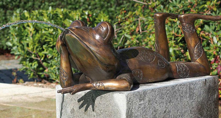 ars mundi Gartenskulptur / Wasserspeier "Liegender Frosch", Bronze Wasserspeier & Brunnen